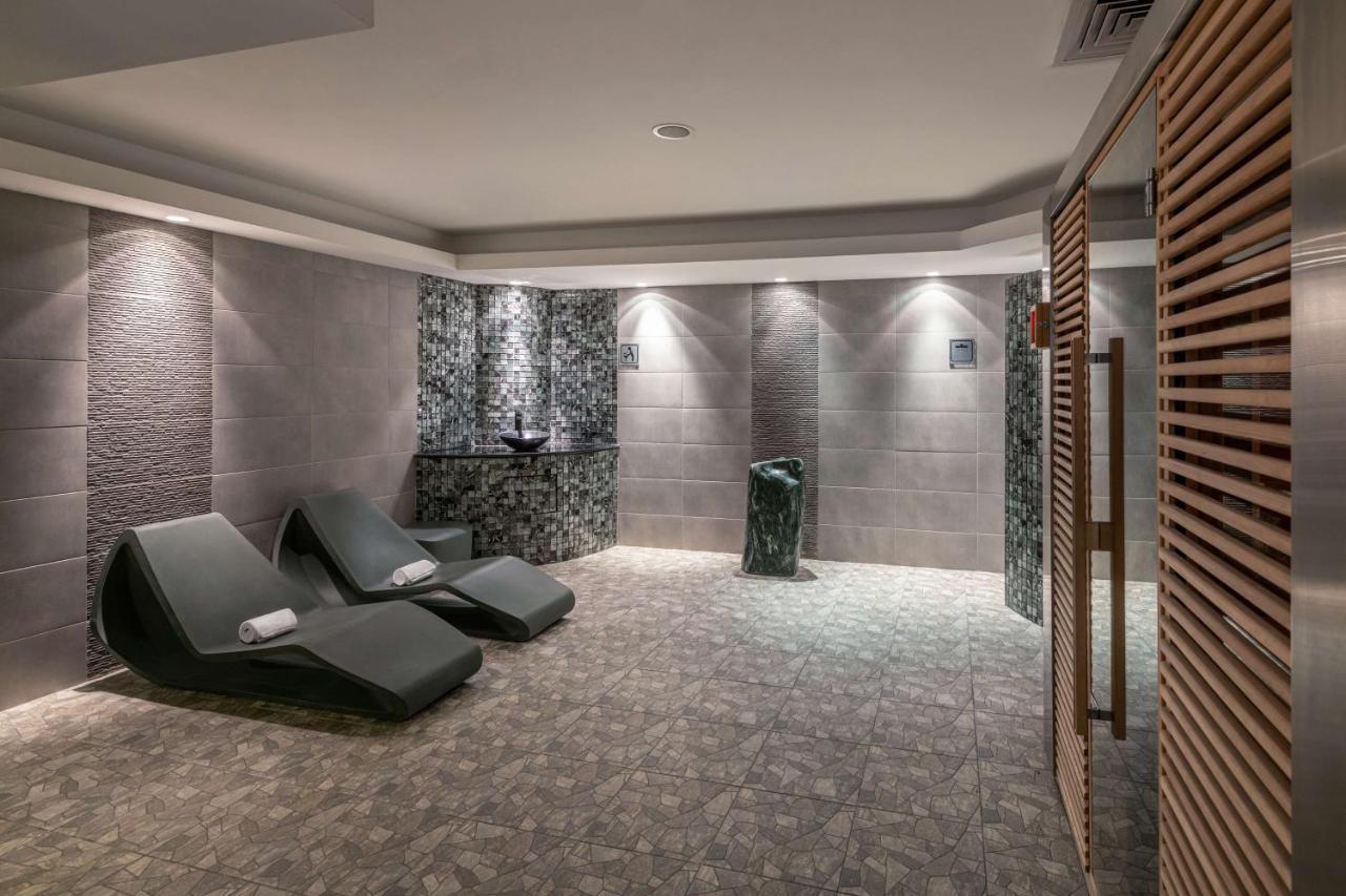 Radisson Blu Hotel, Kuwait Кувейт Екстериор снимка The relaxation room