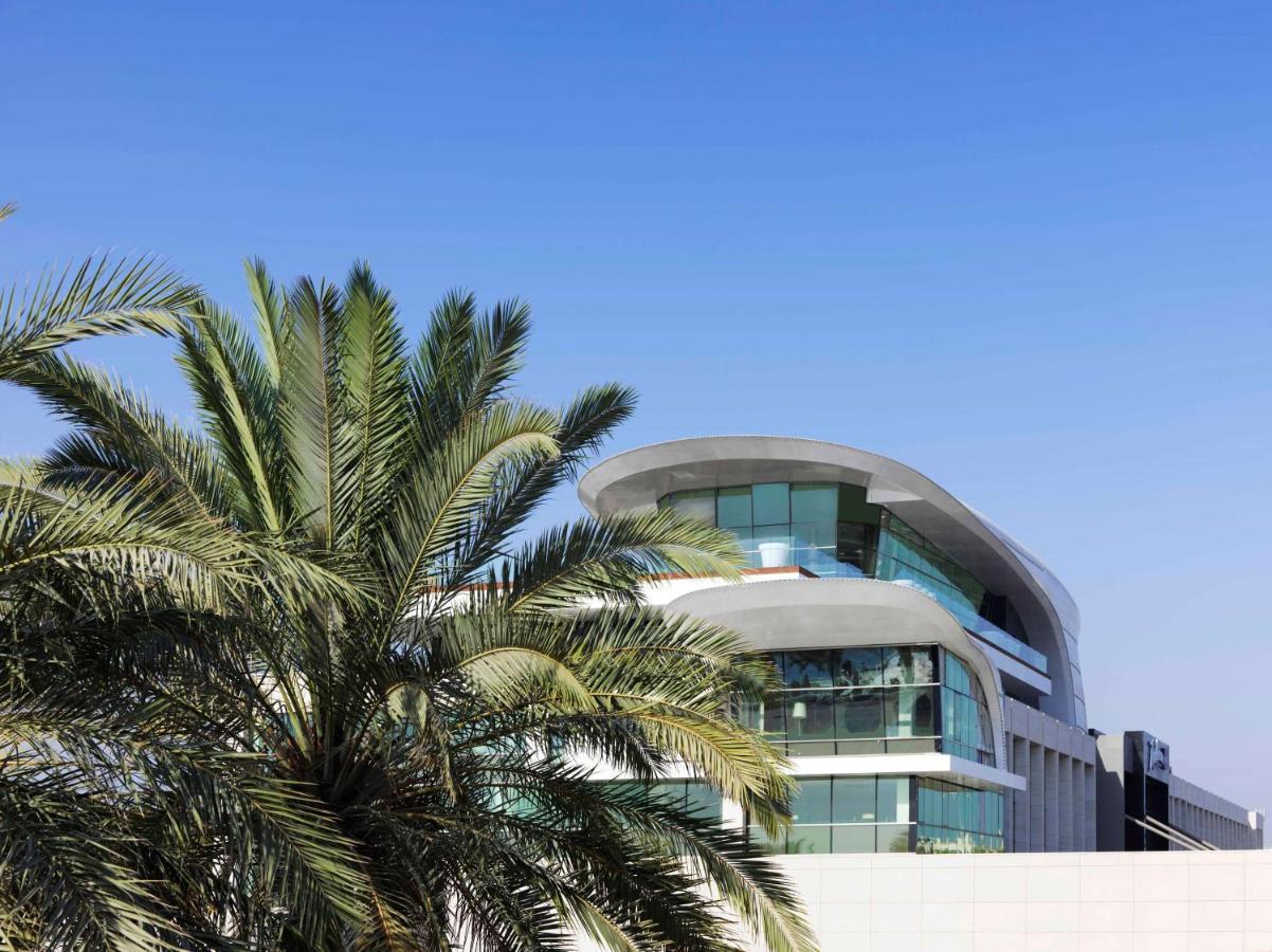 Radisson Blu Hotel, Kuwait Кувейт Екстериор снимка The Jumeirah Beach Hotel