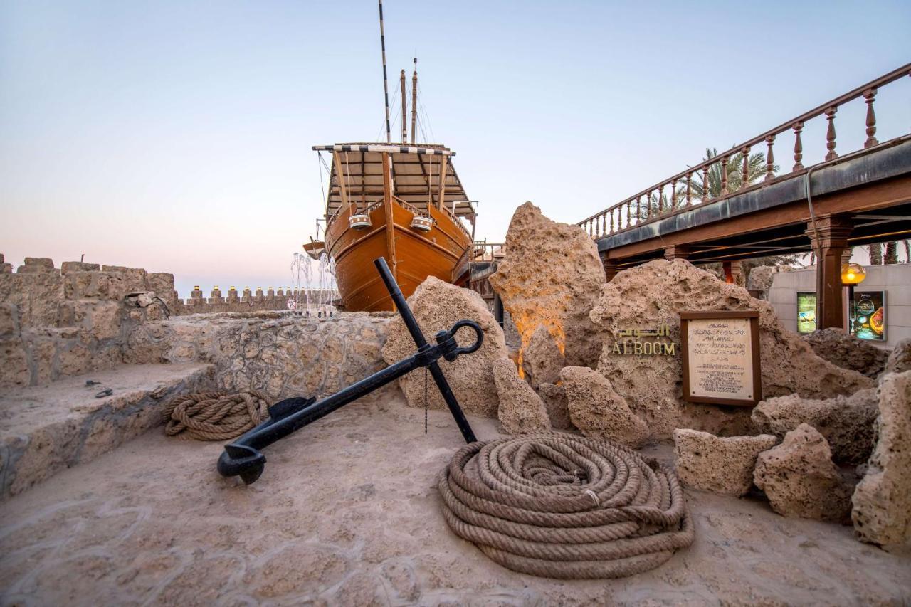 Radisson Blu Hotel, Kuwait Кувейт Екстериор снимка The fort's dock